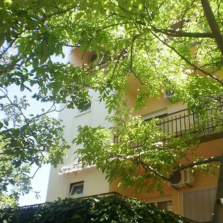 公寓 Lucija Kaštela